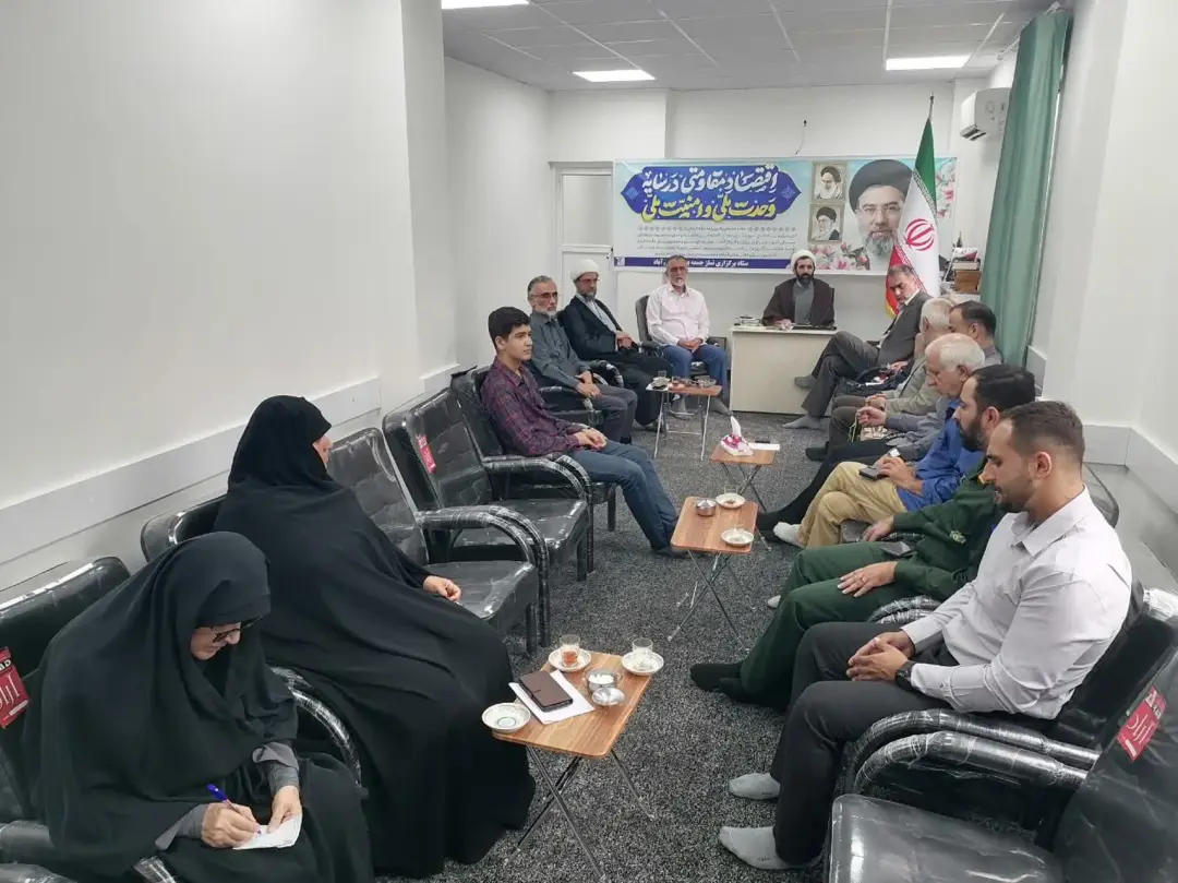 با حضور شهردار رحیم‌آباد؛ رئیس ستاد بازسازی عتبات عالیات استان گیلان با امام جمعه دیدار کرد