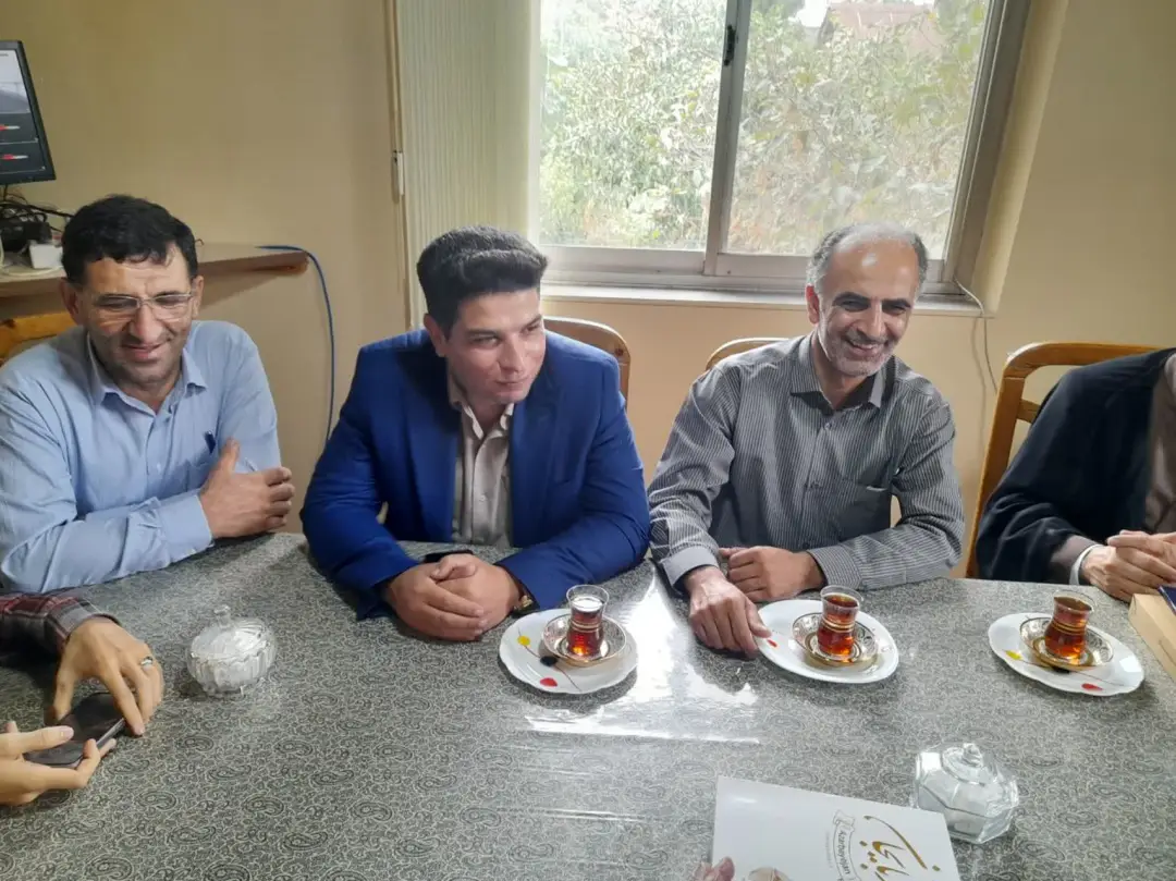دیدار مسئولان محلی رحیم‌آباد با خیر ارجمند جناب آقای حسن‌پور به مناسبت هفته دولت
